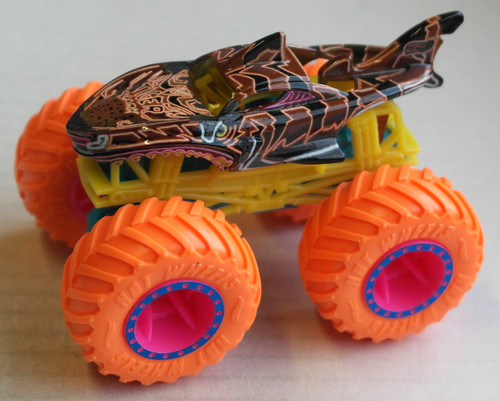 Hot wheels monster trucks - hot,